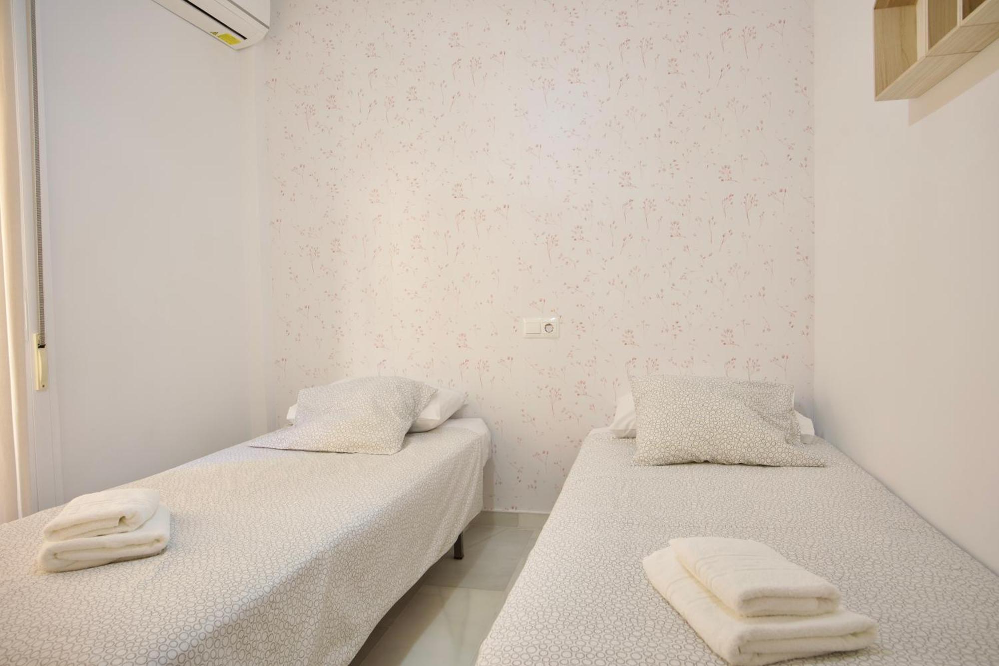 Bonito Apartamento Cerca De La Playa De Torrox Esterno foto